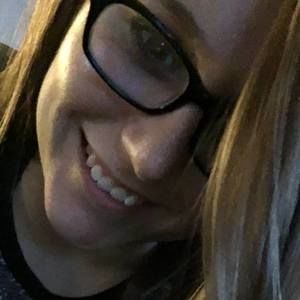 Meet your Posher, Alyssa